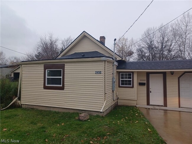Building Photo - 2450 Vestal Rd