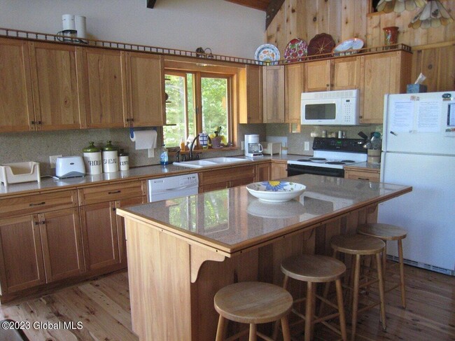 Building Photo - 210 Chester Shores Ridge
