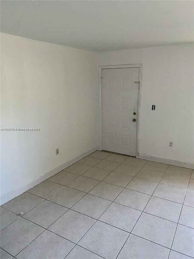 Building Photo - 7510 SW 152nd Ave