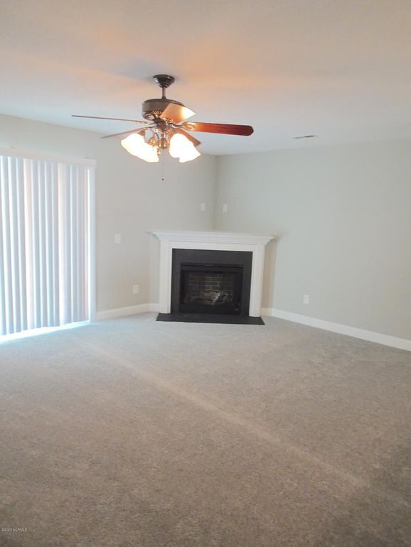 Building Photo - 2340 Chavis Dr