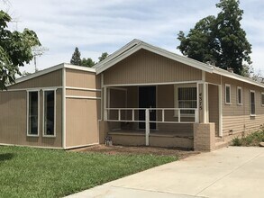 Building Photo - 4375 Bandini Ave