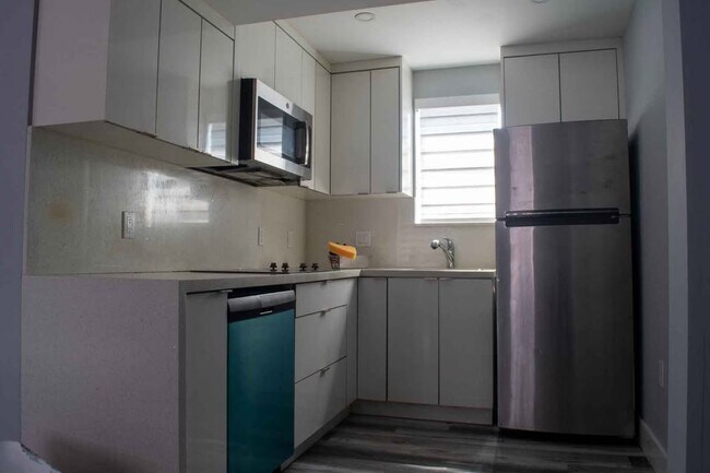 Foto del edificio - 1652 NW 1st St