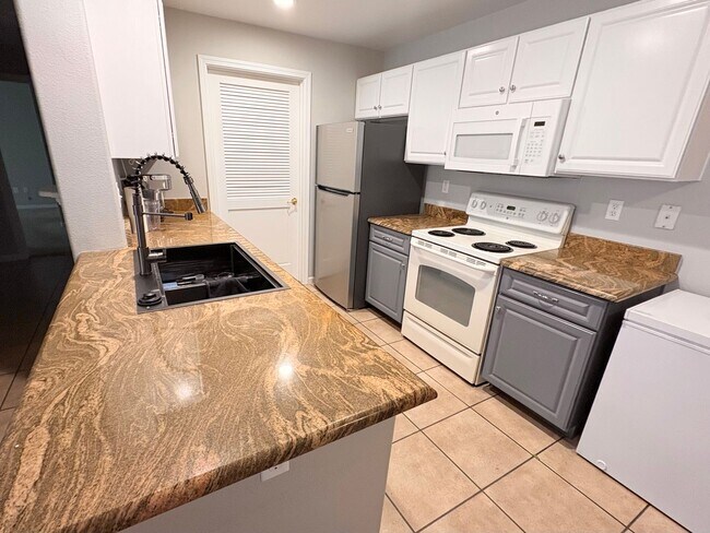 Foto del edificio - Balboa Park Luxury Living
