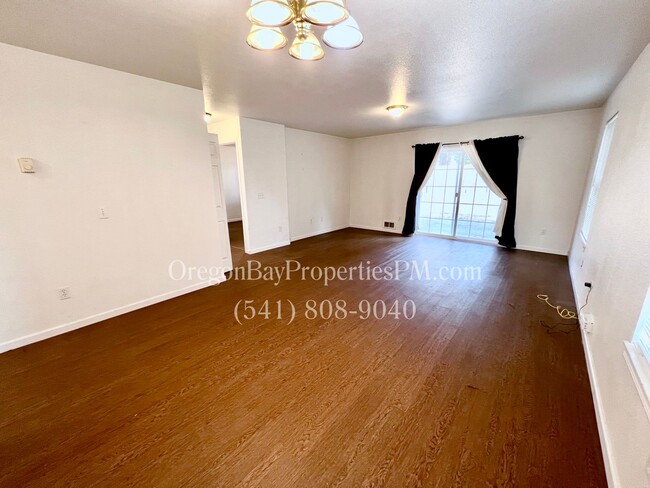 Building Photo - Blanco Ave. Duplexes