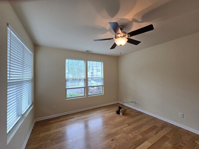 Foto del edificio - Thompson Ridge Gem!