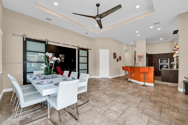 Building Photo - 5050 SW 166th Ave