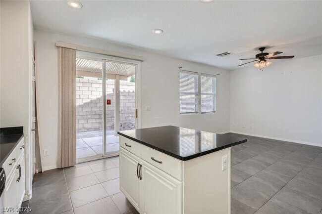 Foto del edificio - 11783 Red Water Ct
