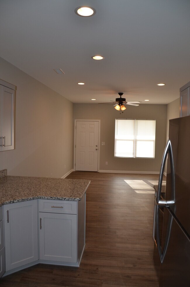 Foto del edificio - 2265 9th Ave Pl NE