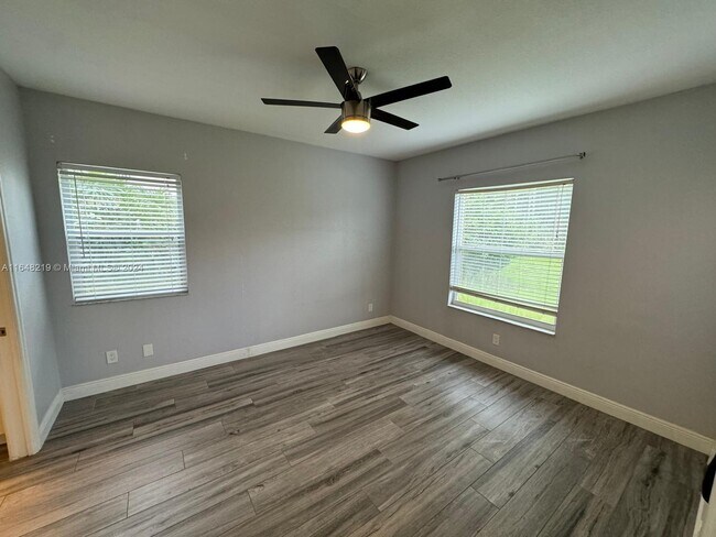 Foto del edificio - 3245 Cypress Glen Way