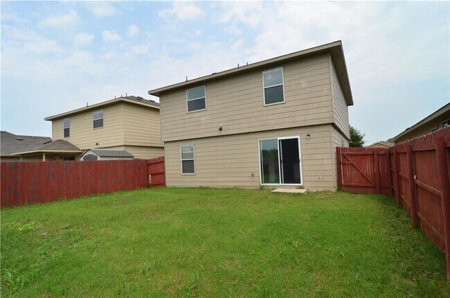 Building Photo - 11300 Ashbrook Dr