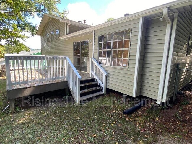 Foto del edificio - 540 20th Ct NE