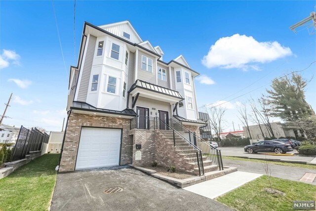 Foto del edificio - 49 Fairview Ave