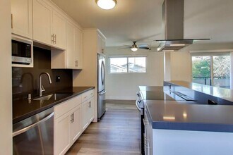 Building Photo - 1662 Hollenbeck Ave