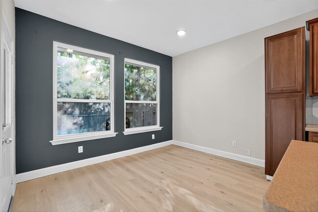 Foto del edificio - 126 Silver Penny Dr