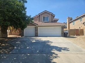 Building Photo - 3142 Tourmaline Ln