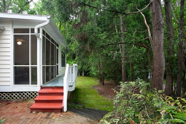 Foto del edificio - Beautiful 3 bedroom, 2 bath home in Hope Valley available 2/15!