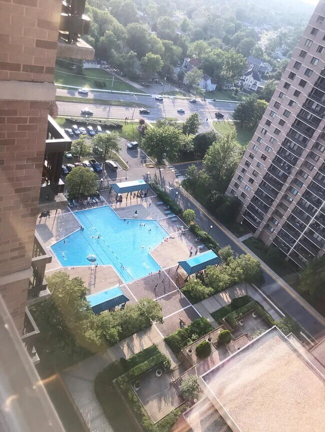 Building Photo - 5501 Seminary Rd