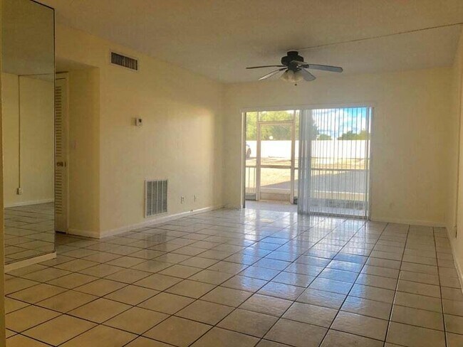 Foto del edificio - 602 NW 13th St