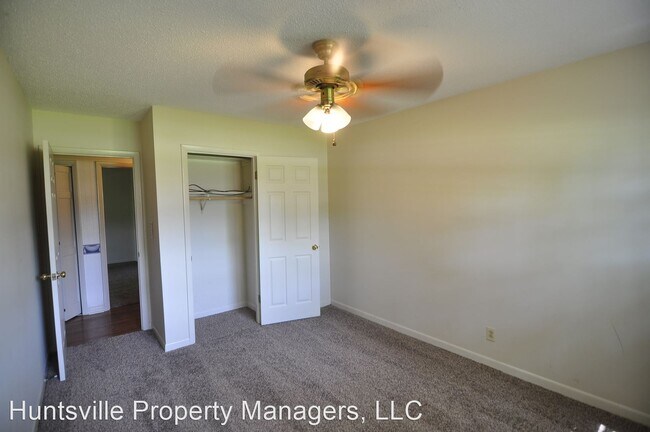 Foto del edificio - 3 br, 2 bath House - 395 Shelton Road