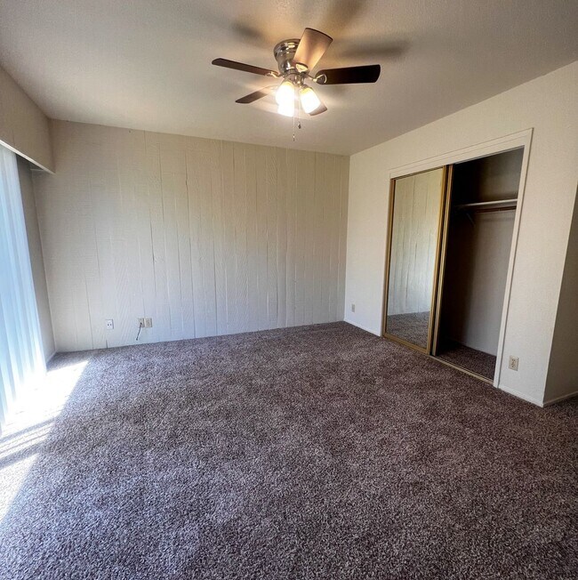 Building Photo - East Chico 3 Bedroom Home Near Bidwell Park
