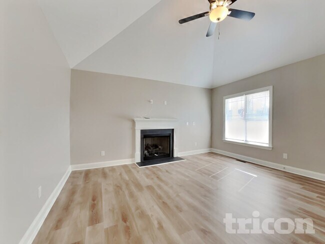 Foto del edificio - 282 Oxfordshire Dr