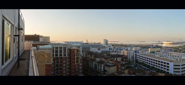 The Ocean - 360 Ocean W Blvd
