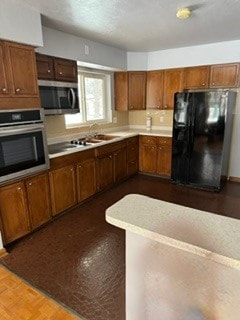 Foto del edificio - 813 Cadora Dr