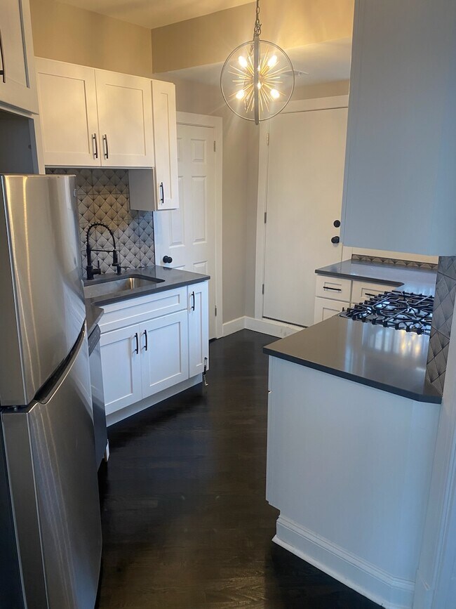 Foto del edificio - 3937 N Monticello Ave