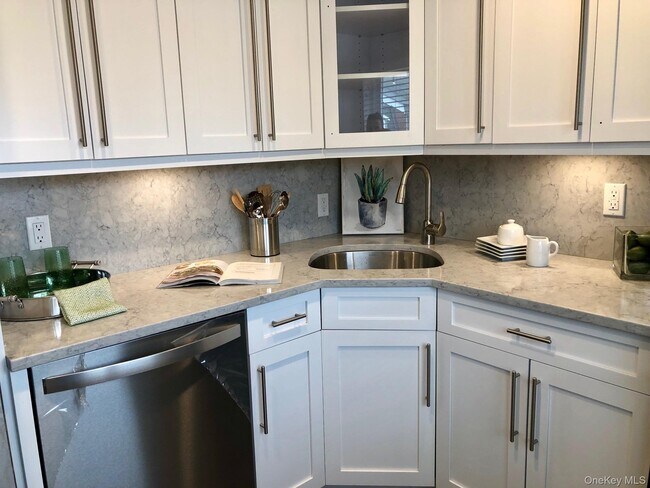 Foto del edificio - 623 Terrace Rd