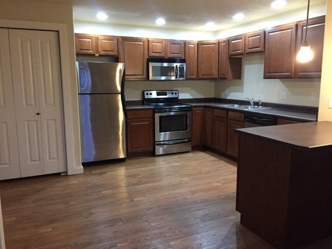 2220 Baxter Ln Unit 22206, Bozeman, MT 59718 Room for Rent in