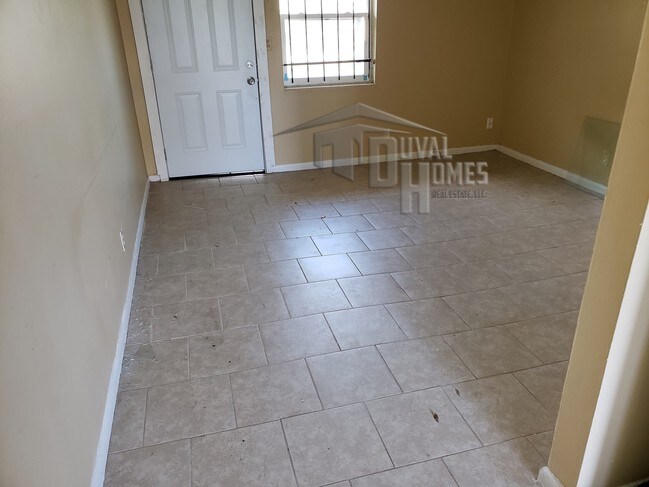 Foto del edificio - 1277 W 27th St