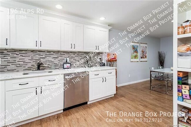 Building Photo - 196 Alps Rd