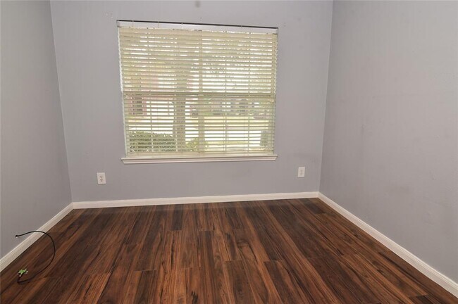 Building Photo - 16307 Scotch Hollow Ln