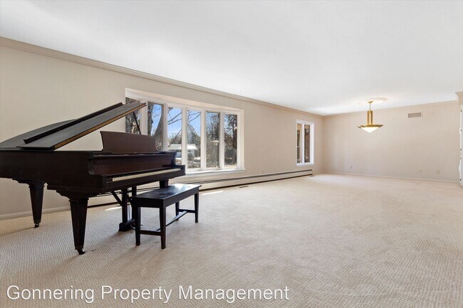 Building Photo - 3 br, 3.5 bath House - 5119 Darby Place