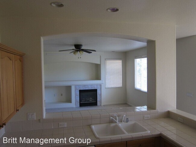 Building Photo - 3 br, 2 bath House - 10690 Vista Alta Drive