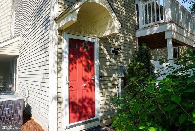 Foto del edificio - 2302B Yarmouth Ln