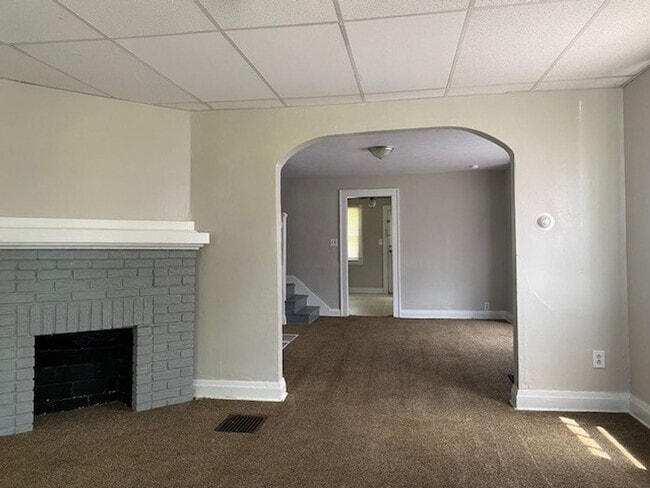 Foto del edificio - Welcome to this charming two bedroom, one ...
