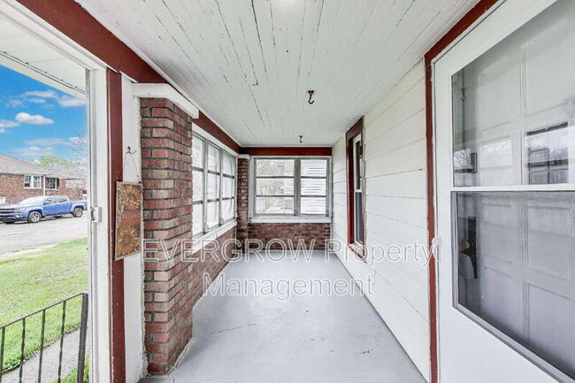Building Photo - 4217 E 11th St
