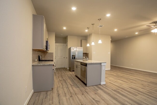 Foto del edificio - Lock-&-Leave Living in Pflugerville! 3BR T...