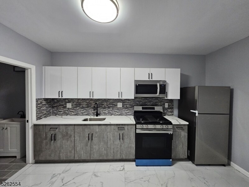 Foto principal - 36 Highland St