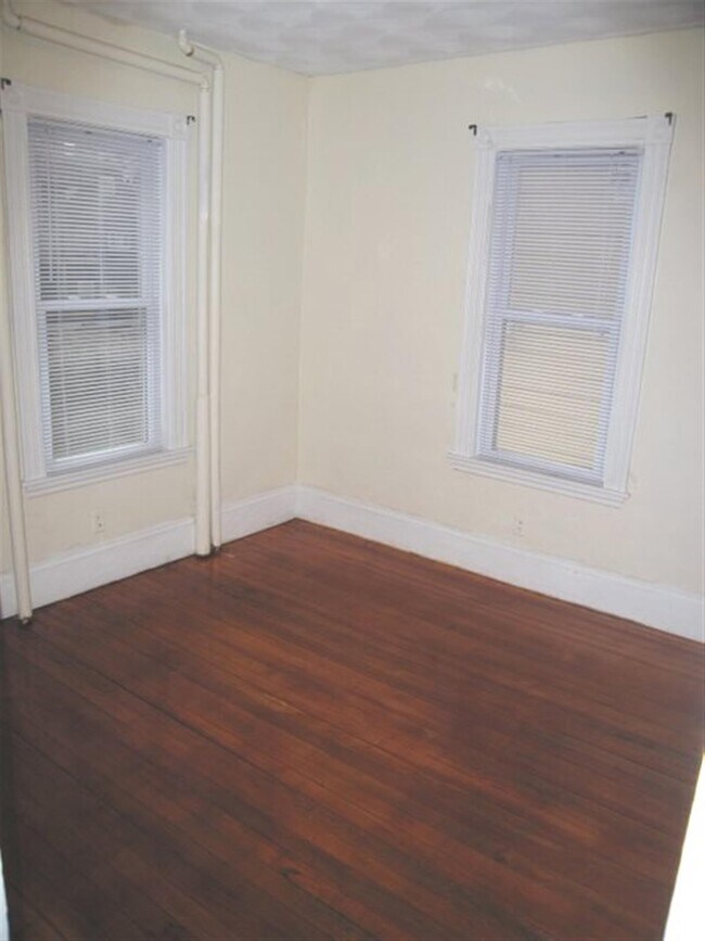 Foto del edificio - 37 Crocker St