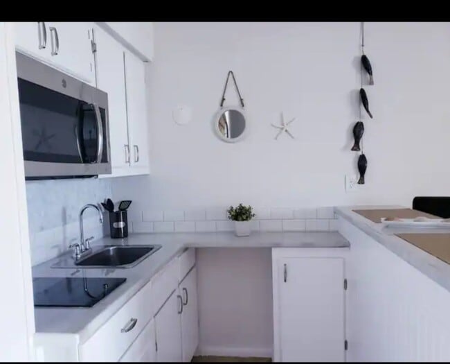 Foto del edificio - 3938 Surfside Blvd