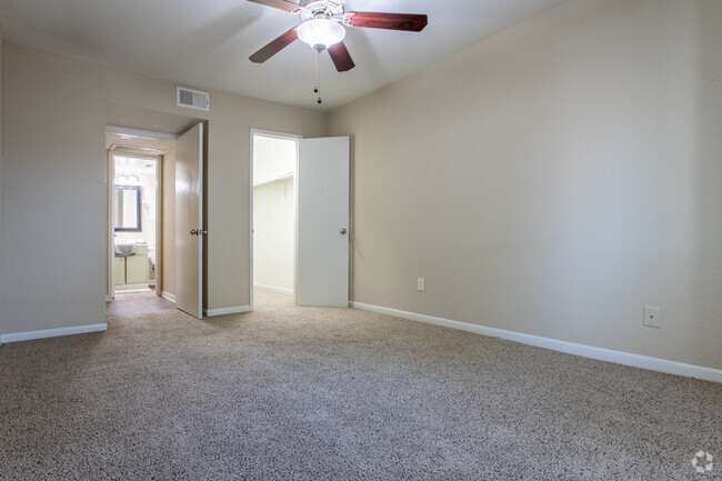 1 BR, 1 BA - 621 SF - Reserve at Forest Ridge