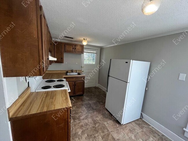 Building Photo - 510 Fortwood Pl
