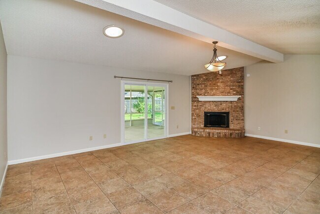Foto del edificio - 4359 Hollygate Dr