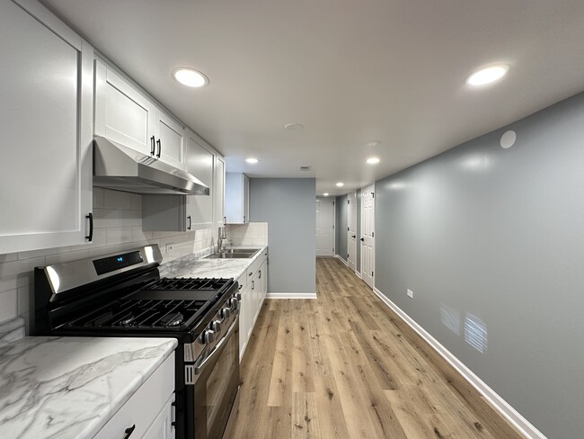 Foto del edificio - 2039 W 23rd St