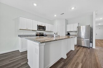 Building Photo - 27222 Blue Pool Dr