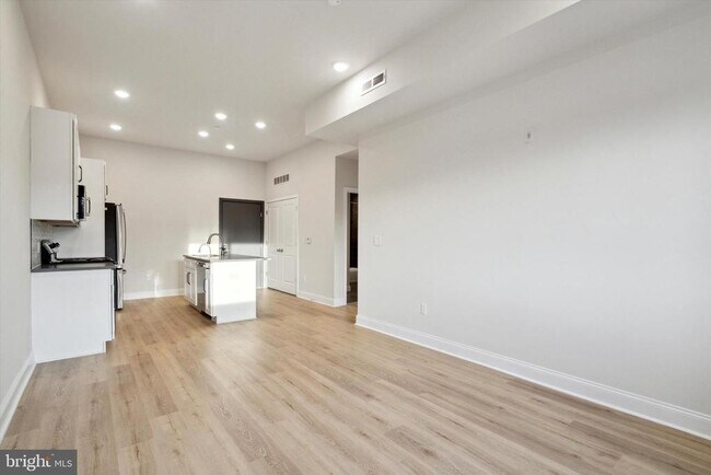 Foto del edificio - 2157 E Lehigh Ave