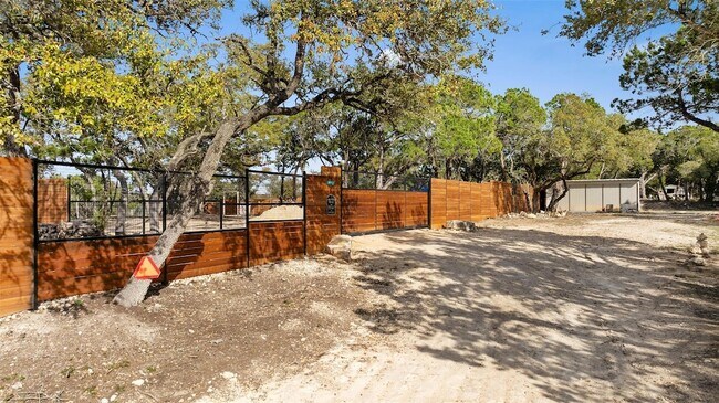 Building Photo - 17210 W Beach Rd