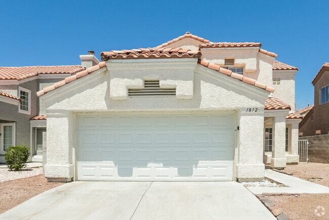 Building Photo - 1812 La Villa Dr